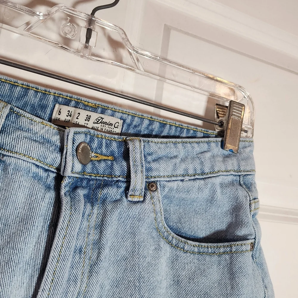 Denim & Co Women's Blue Denim Shorts Scallop Trim US 2